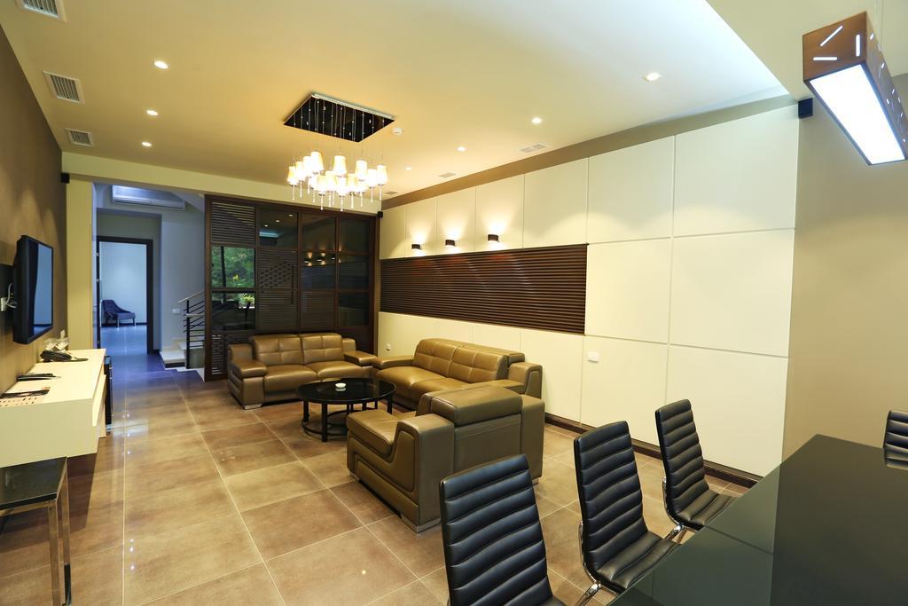 Ibiza Hotel&Spa Erévan Extérieur photo